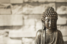 Buddha Head In Bronze, Vertical With Stone Bottom