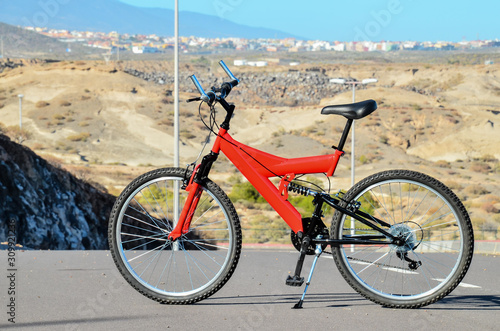 buying a used full suspension mountain bike