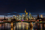 Fototapeta Londyn - Panorama of the skyline Frankfurt am Main at twilight