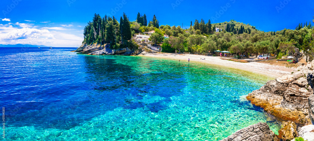 Paxos island with beautiful deserted beaches - Levrechio. Ionian islands of Greece - obrazy, fototapety, plakaty 