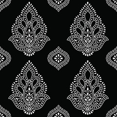 Seamless damask pattern with Asian design elements