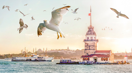 Wall Mural - Maiden's Tower or Kiz Kulesi located in the middle of Bosporus, Istanbul 