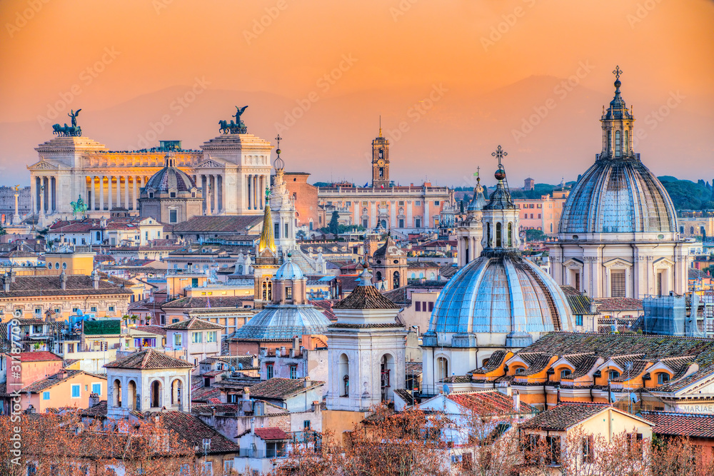 Rzym o zachodzie słońca z katedrą św. Piotra  - obrazy, fototapety, plakaty 