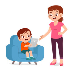 mother angry over kid boy smartphone addiction