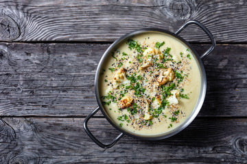 Poster - Creamy roasted garlic cauliflower soup in a pot