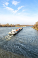 Binnenschiff Mit Container Beladen Auf Dem Rhein