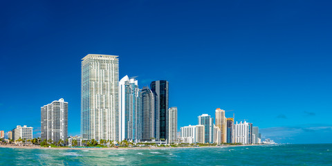 Wall Mural - Sunny isles