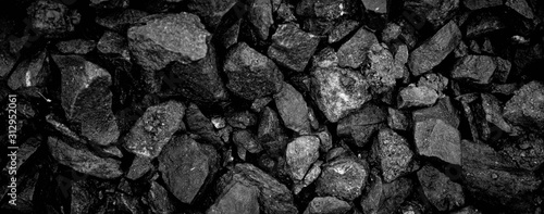 Cuadros en Lienzo A heap of black natural coal, photo of coal mine background, texture