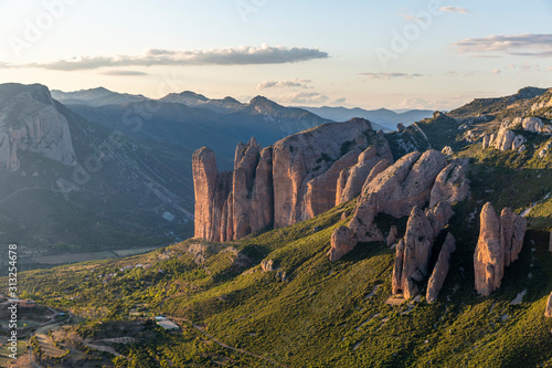 Fotomural Mallos de Riglos, a set of conglomerate rock formations in Spain
