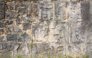 Wall Mural - Chichen-Itza