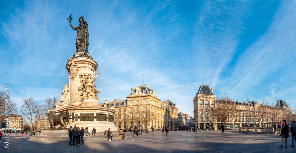 Panorama de la place de la République à Paris - obrazy, fototapety, plakaty 