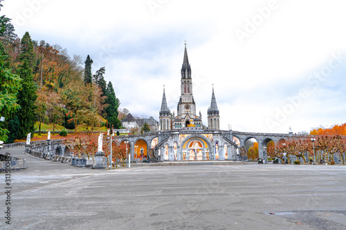 Cuadros en Lienzo he Basilica of Our Lady of the Immaculate Conception is a Roman Catholic church