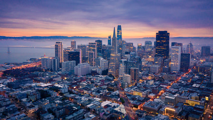 Fototapete - San Francisco Skyline at Dusk