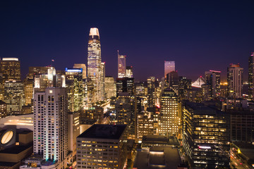 Fototapete - San Francisco Skyline Illuminated at Night