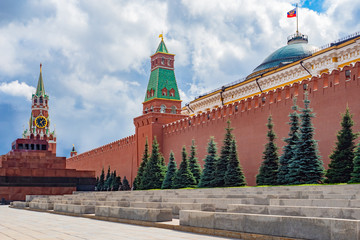 Wall Mural - Moscow. Russia. Kremlin. Spasskaya Tower. Mausoleum in Moscow. Tours of the Red Square. Walls of the Kremlin. Traveling around Moscow. Russia on a sunny day. Sights of Russia. Kremlin towers