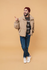 Canvas Print - Portrait of a happy young bearded man