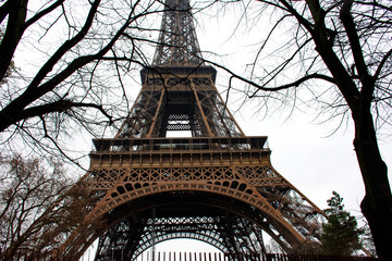 eiffel tower in paris