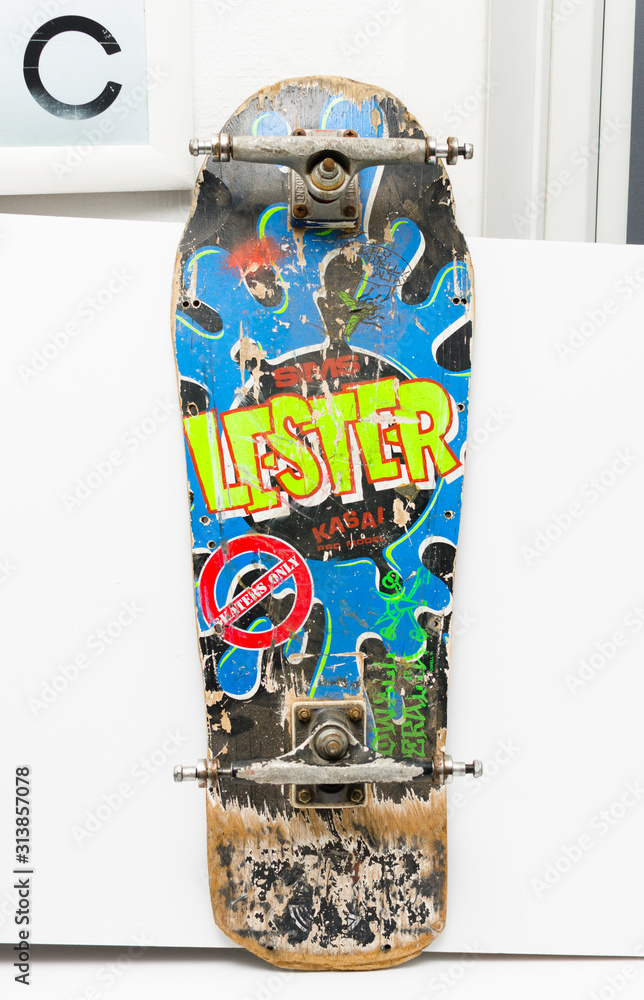 スケートボード 80s SkateRags Sims Hosoi sticker SIMS Skateboards 80s White Neon Orange Peach Z45C Vintage