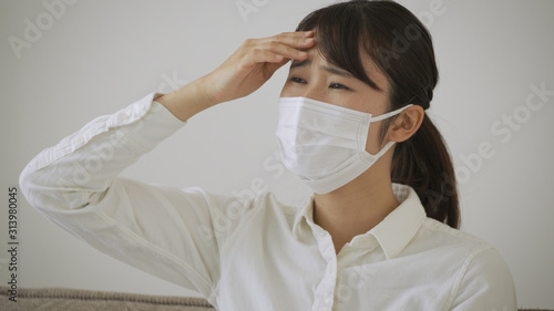 額に手を当てる若い女性 Comprar Esta Foto De Stock Y Explorar Imagenes Similares En Adobe Stock Adobe Stock 額に手を当てる若い女性 Comprar Esta Foto De Stock Y Explorar Imagenes Similares En Adobe Stock Adobe Stock