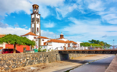 Wall Mural -  Church in Santa Cruz de Tenerife