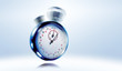 © janvier - eine Stoppuhr in Bewegung isoliert auf hellem Untergrund
