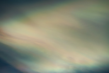 Cloud iridescence : diffraction phenomenon produce colorful clouds.