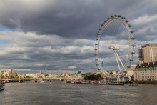 Thames River And The London Eye In Londn, United Kingdom