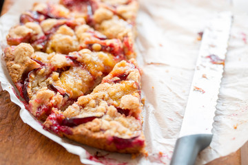 Wall Mural - Plum cake with crumble 