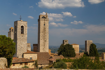 Wall Mural - View to medieval towers of San Gimignano old town, Italy