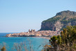 Blick auf die Stadt Cefalu auf italienischer Insel Sizilien
