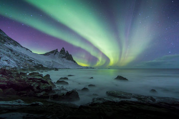 Wall Mural - Aurora Borealis (Northern Lights) above Stokksnes Beach and Vestrahorn Mountains, Iceland