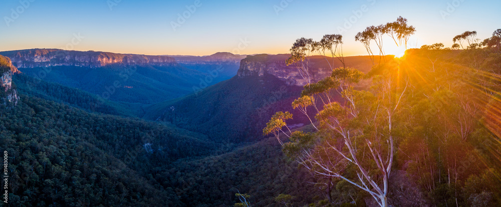 Landscape Sunrise of Blue Mountains, Sydney, Australia - obrazy, fototapety, plakaty 
