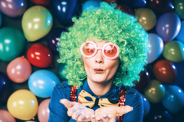 Wall Mural - Portrait of beautiful party woman in wig and glasses (Carneval).