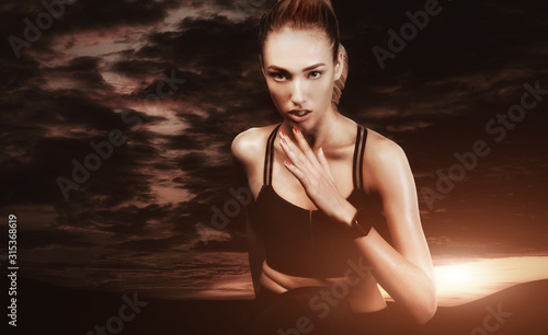 Fotomural Athlete Woman Jogging Outdoor Over Sunset Time Sky