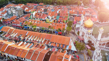 Wall Mural - Masjid Sultan, Singapore Mosque in historic Kampong Glam. Panoramic aerial view with city buildings