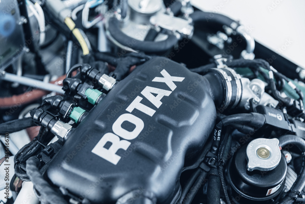 Rotax 912 Engine Block Foto PRIBRAM, CZ - SEPTEMBER 13, 2017. Detail of a ROTAX aircraft ...