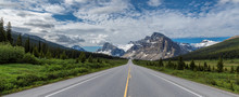 Mountains Highway Road Trip. Icefields Parkway At Crowfoot Glacier And Bow Lake In Banff National Park, Canada
