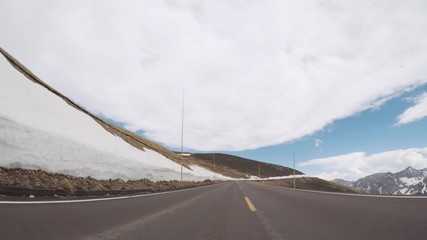 Autocollant - Driving on Trail Ridge Road on opening weekend of the season in Rocky Mountain National Park.