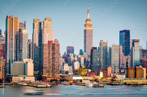 Obrazy New York  nowy-jork-nowy-jork-usa-skyline-na-rzece-hudson