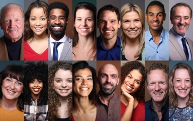 Wall Mural - Different portraits of people in front of a background