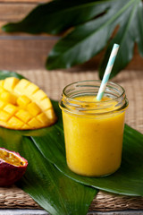 Wall Mural - smoothie mango passion fruit