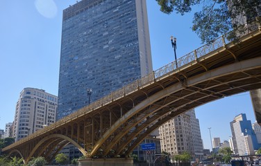 Canvas Print - Low angle shot of Santa Ifigenia Viaduct captured in Sao Paulo, Brazil