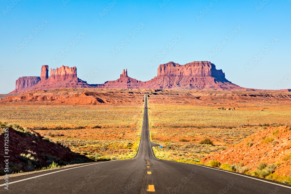Scenic Road leading to Monument Valley - obrazy, fototapety, plakaty 