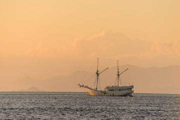 Wall Mural - Komodo sunrise