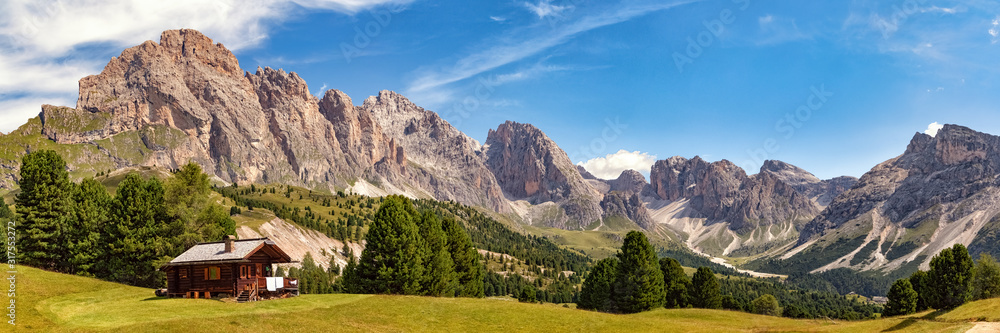 Panoramic view of Col Raiser Alp with the mountains of the Geisler Group in the background, Dolomite Alps in South Tyrol, Italy - obrazy, fototapety, plakaty 