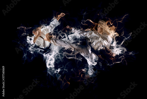 Two martial arts masters, karate practice Fototapet