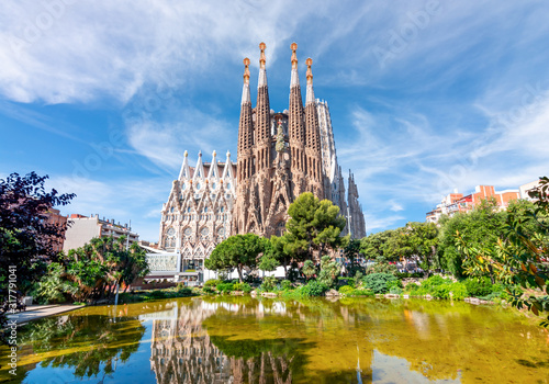 Fototapeta Barcelona  katedra-sagrada-familia-w-barcelonie-hiszpania