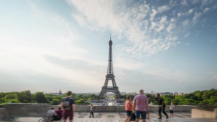 Poster - hyper lapse, sunrise of Eiffel tower from Trocadero. Paris, France