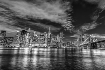 Sticker - Skyline of Manhattan and Brooklyn bridge, night view