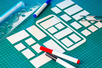 UX design. Transfer of mobile application layouts to development. Presentation of the idea of a mobile application. Frontend. Mobile app builder.The layout of the application is collected from paper